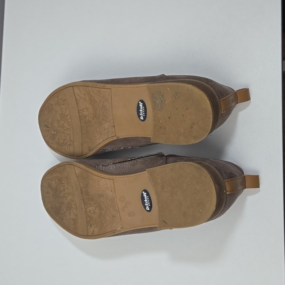 Dr. Scholl's Ruler Slip-on Taupe Loafer - Picture 7 of 8